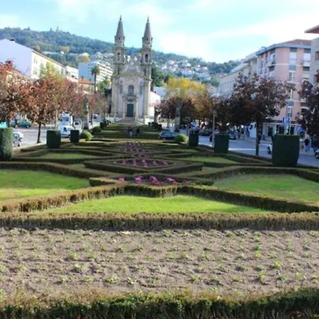 Modern With Mountain View In Pontevedra / 75 Sqm Apartment Rosal